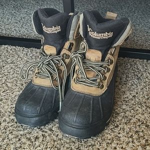 Heavy duty Columbia boots